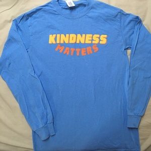 long-sleeved t-shirt